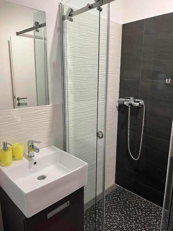 Apartment Vodice - Lovric מראה חיצוני תמונה